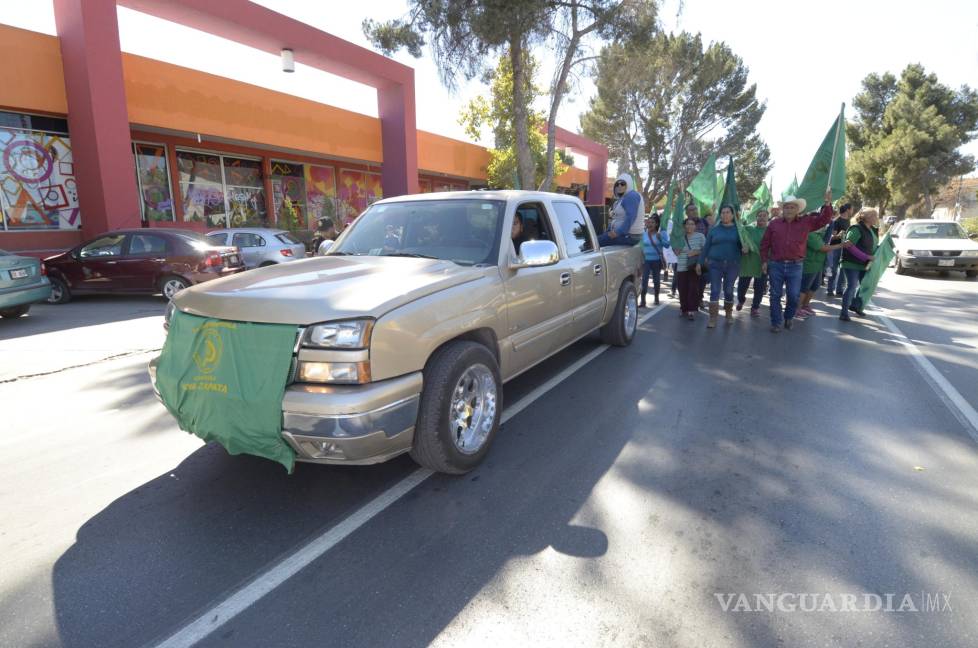 $!Se manifiestan contra gasolinazo en Saltillo