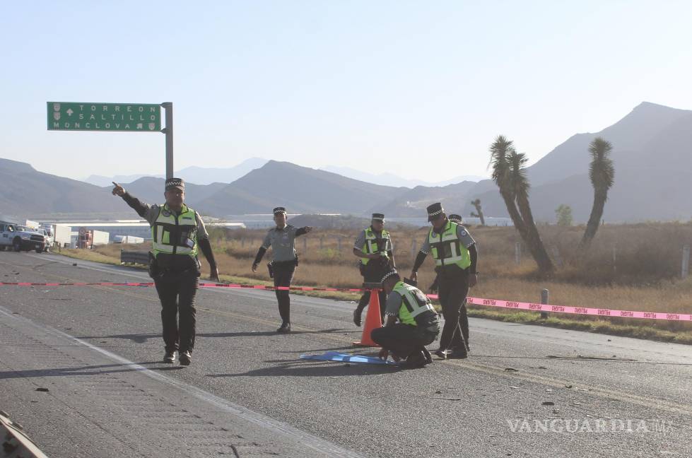 Chofer pierde la vida desmembrado tras volcadura, en Libramiento norponiente