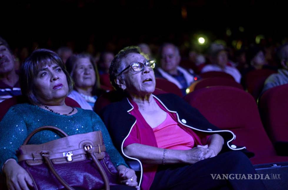 $!Celebran 40 años de ponerle ritmo al amor