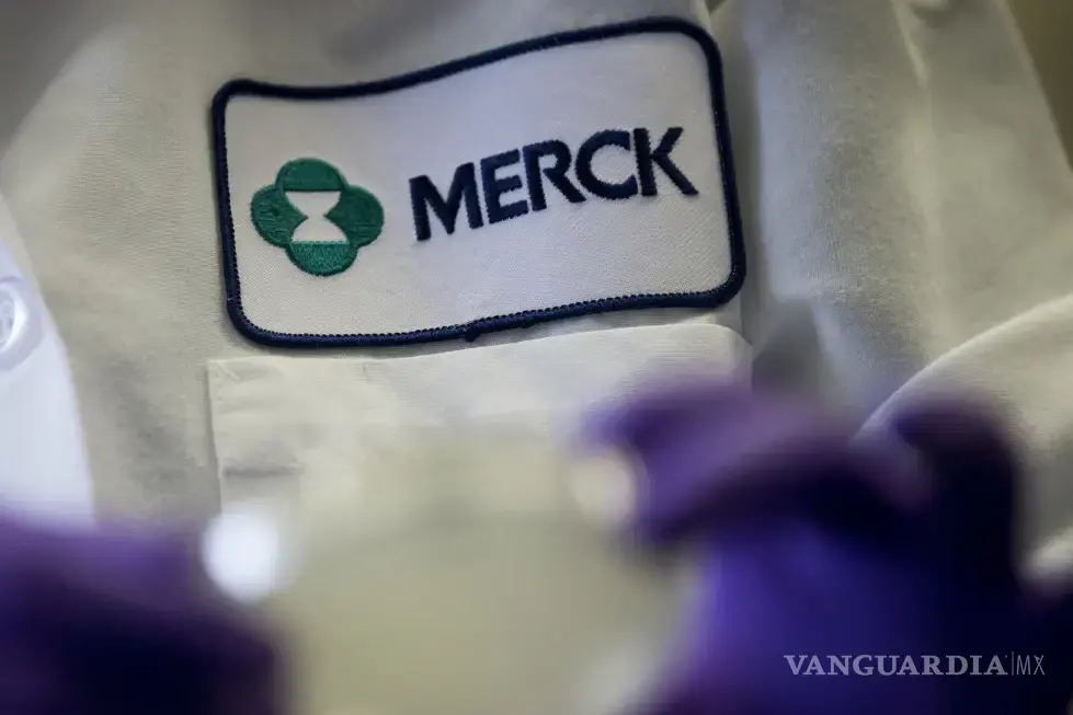 $!Un científico de Merck realiza investigaciones el 28 de febrero de 2013 en West Point, Pensilvania.