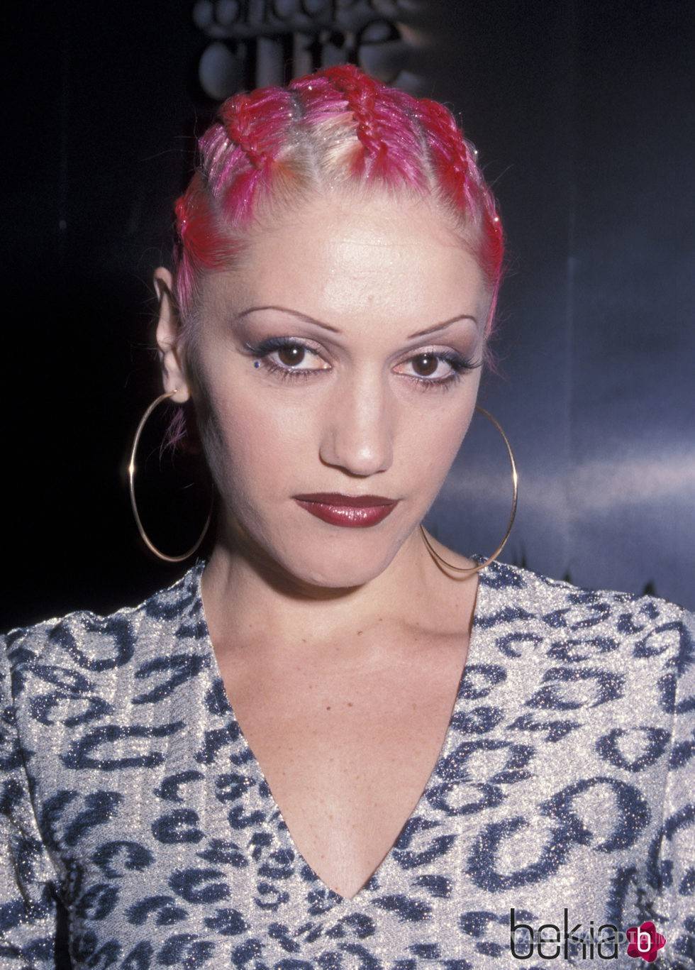 $!Vuelven las cejas delgadas con Rihanna a la cabeza