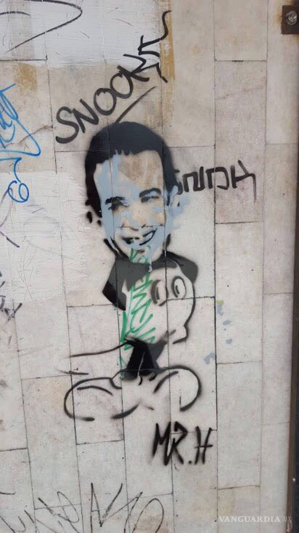 $!Borran pintas de Humberto Moreira como el ratón "Mickey"