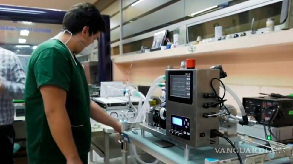 Ingenieros crean ventilador que se producirá en México, para la atención de casos de coronavirus