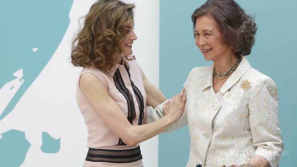 $!Letizia busca ‘hacer las paces’ con la reina Sofía