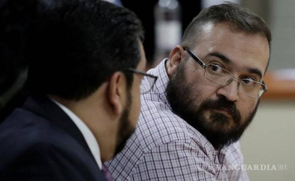 Giran orden de aprehensión contra exfuncionaria de Javier Duarte
