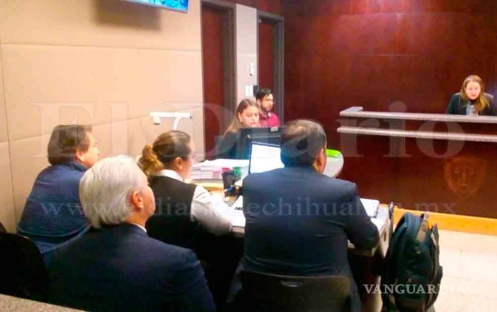 $!Cuatro funcionarios de Chihuahua testifican en audiencia de Alejandro Gutiérrez