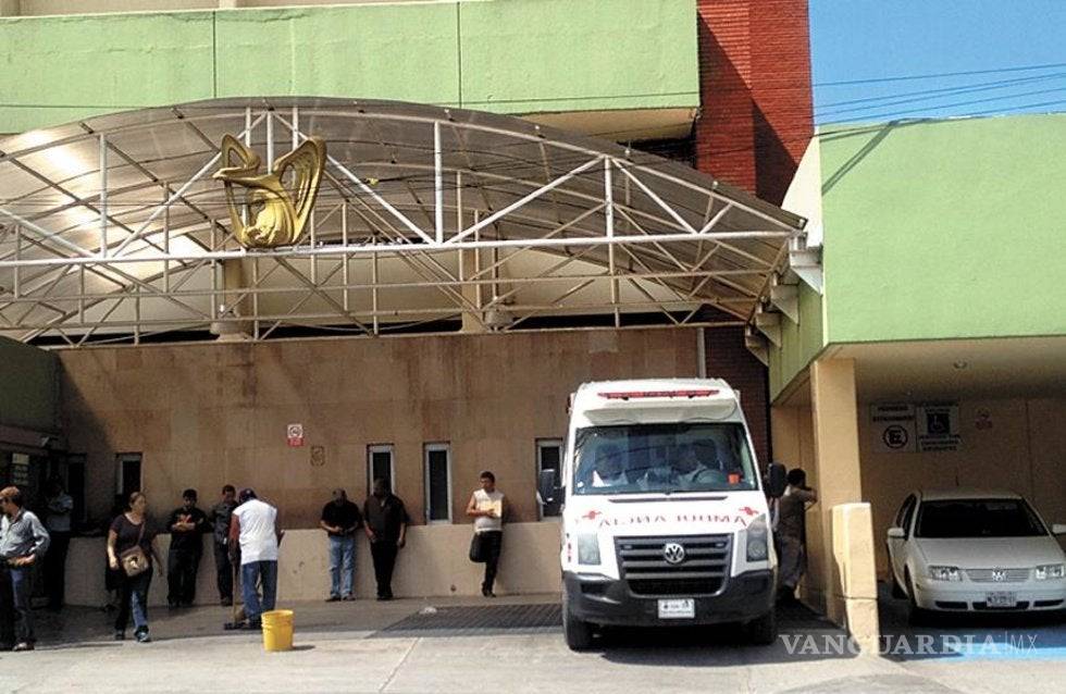 Denuncian escasez de medicamentos contra el VIH en clínicas del IMSS de Saltillo