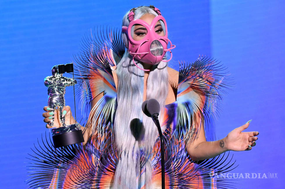 $!Lady Gaga reivindica los cubrebocas... ¡Y tiene los modelos más originales!