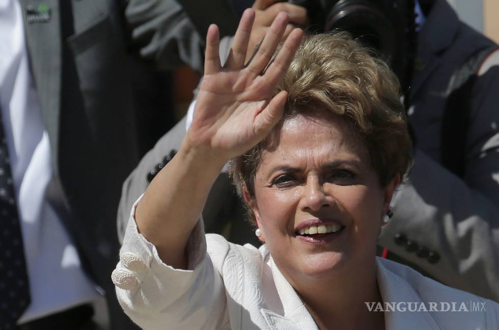 Posibles sucesores de Rousseff, salpicados por corrupción
