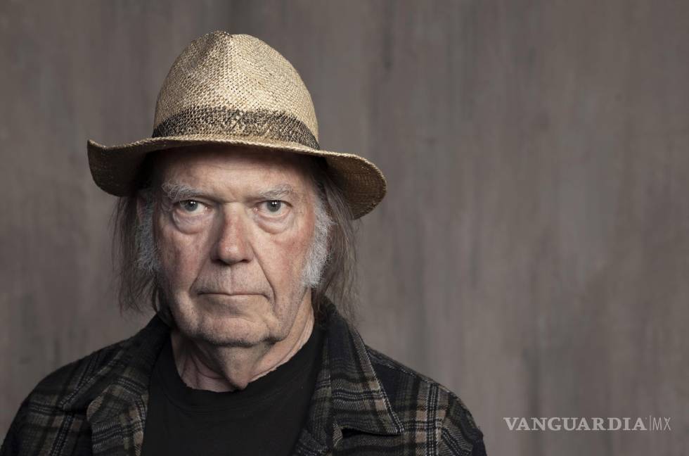 $!Neil Young posa para un retrato en Santa Mónica, California, el 9 de septiembre de 2019. AP/Rebecca Cabage/Invision