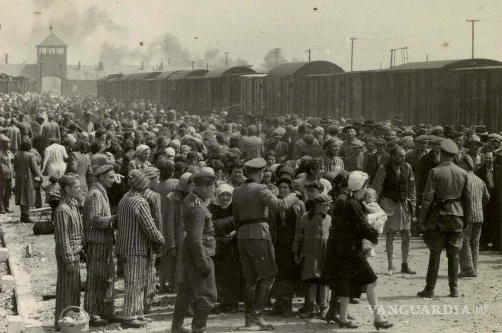 $!En el Día Internacional de Conmemoración anual en memoria de las víctimas del Holocausto, te contamos la historia de la liberación de Auschwitz