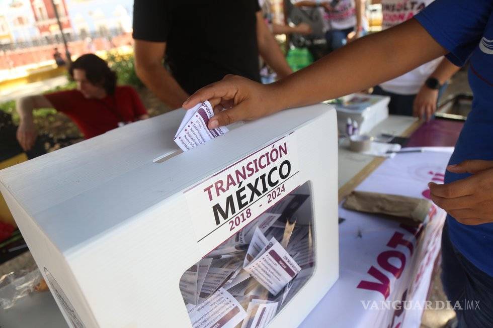 $!Consulta de AMLO no tiene fundamento en la Constitución, determina juez