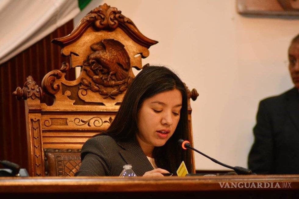 $!Alcalde de Parras vende edificio municipal sin autorización, denuncia diputada