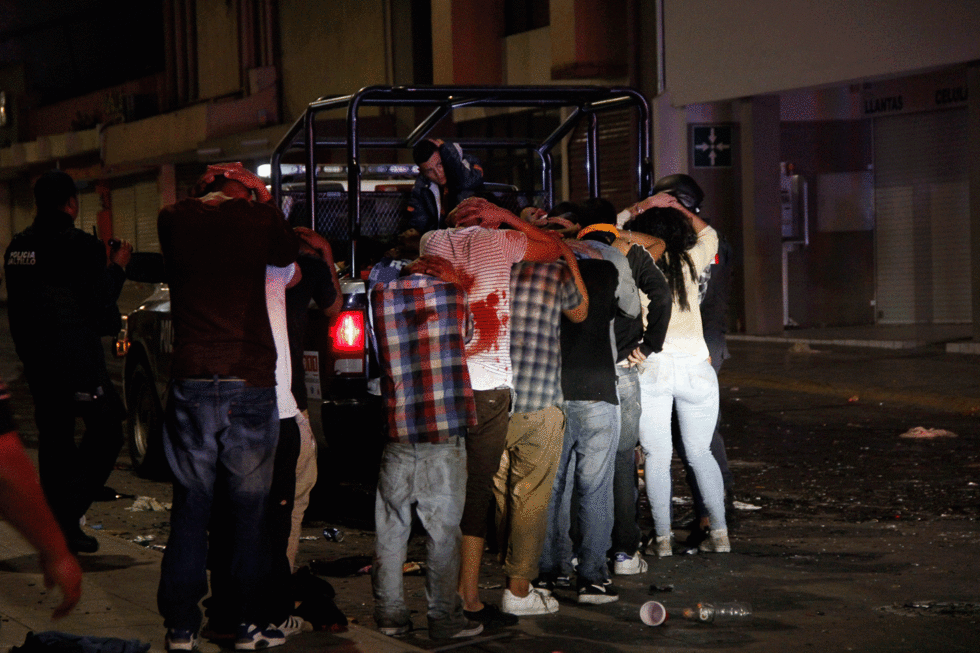 $!Burlaron vigilancia policiaca, jóvenes de Saltillo para organizar fiesta que congregó a casi mil asistentes