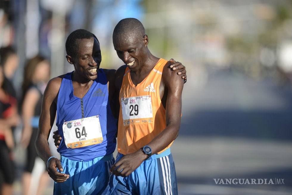 $!¡21K Saltillo, la fiesta que hace palpitar a toda una ciudad!