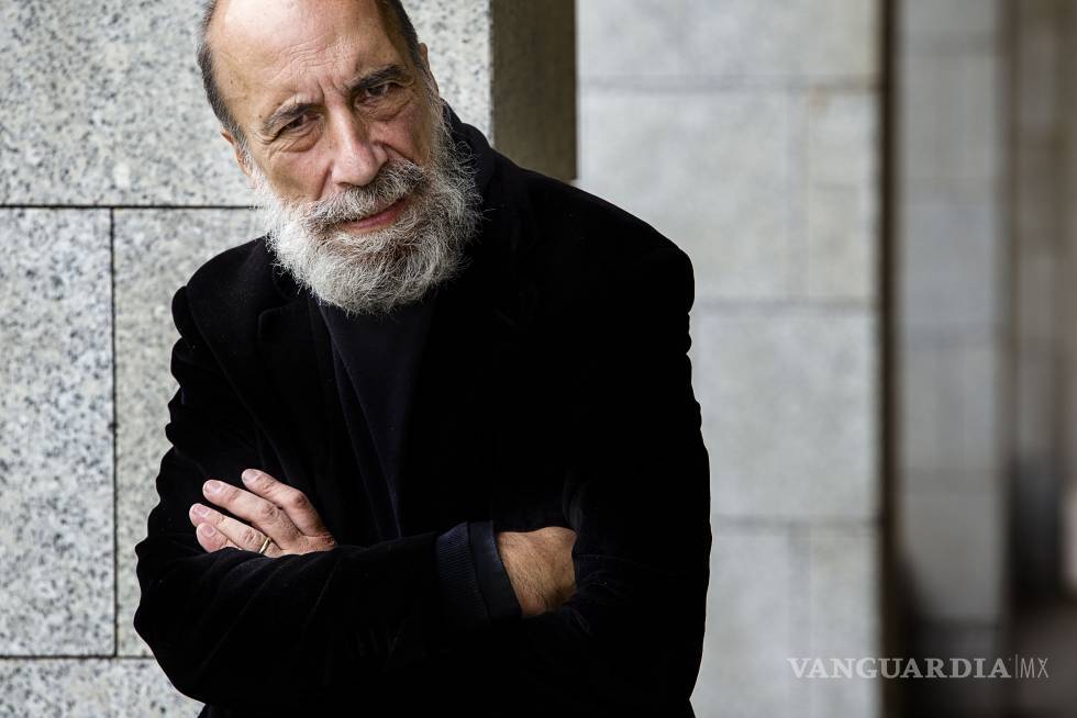 Raúl Zurita gana el Premio Iberoamericano de Letras José Donoso