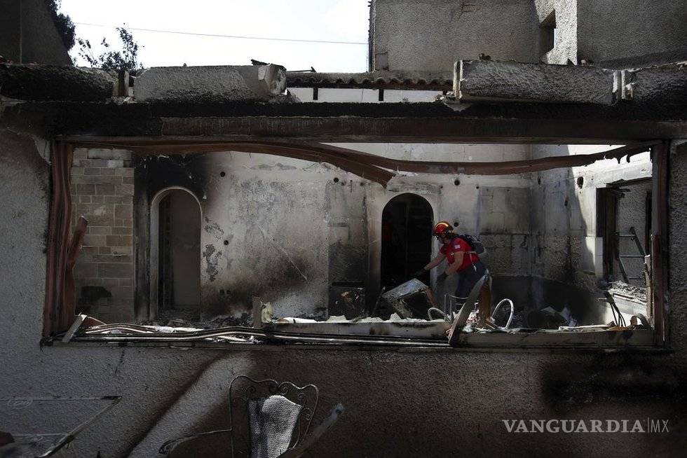 $!Conmueve al mundo la desgarradora carta de la mujer que perdió a su marido y a sus dos hijos en los incendios de Grecia