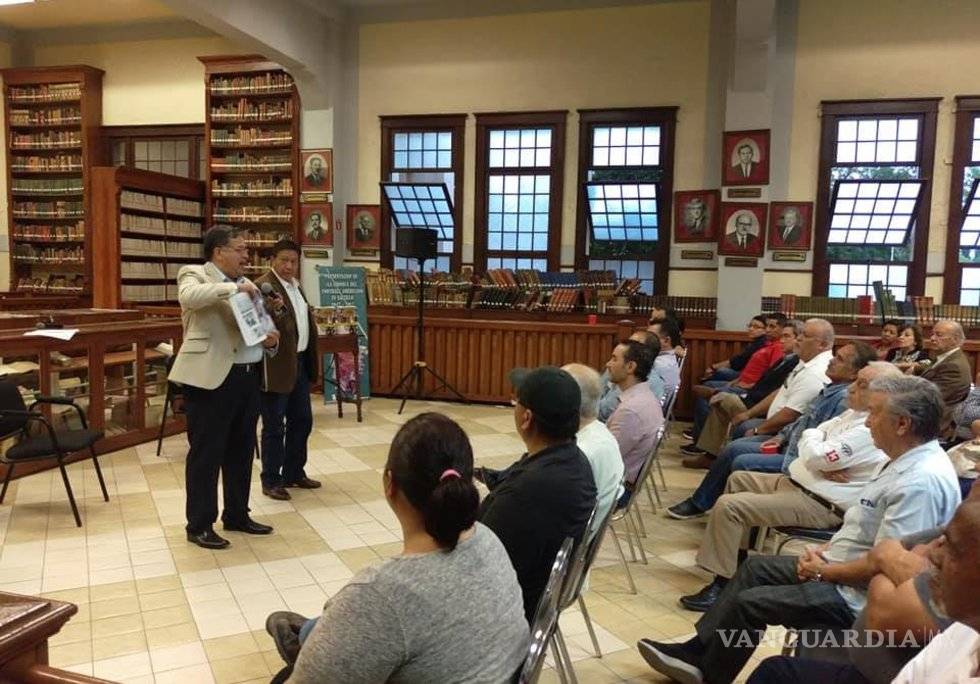 $!Presentan el libro Crónica del Futbol Americano en Saltillo en la Ciudad de México