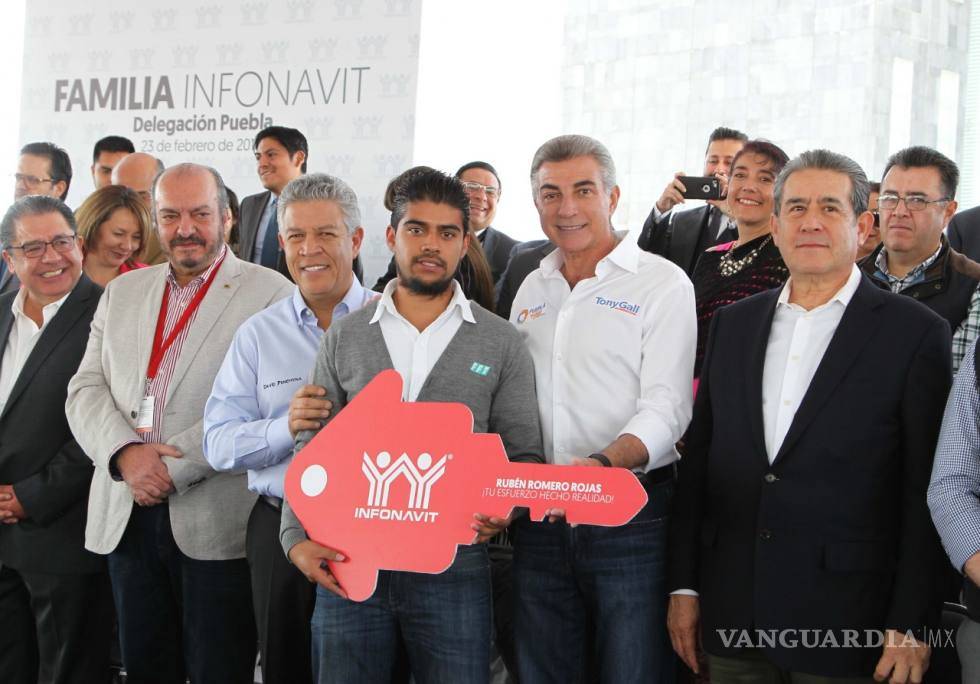 $!Ex director del Infonavit, David Penchyna, ganaba 745 mil pesos mensuales y elevó 80% gasto operativo