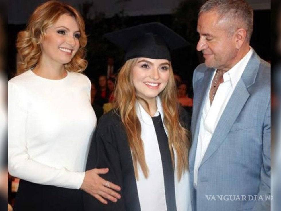 $!Angélica Rivera y 'El Güero' Castro, reviven su amor y se ven a 'escondidas' en Los Ángeles