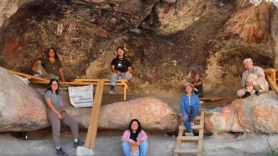 Especialistas del INAH hallaron tres nuevas pinturas rupestres en cuevas de Cuatro Ciénegas.