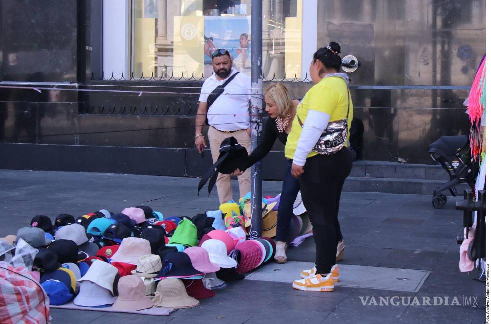 Alcanza empleo informal récord de 33 millones de personas en julio