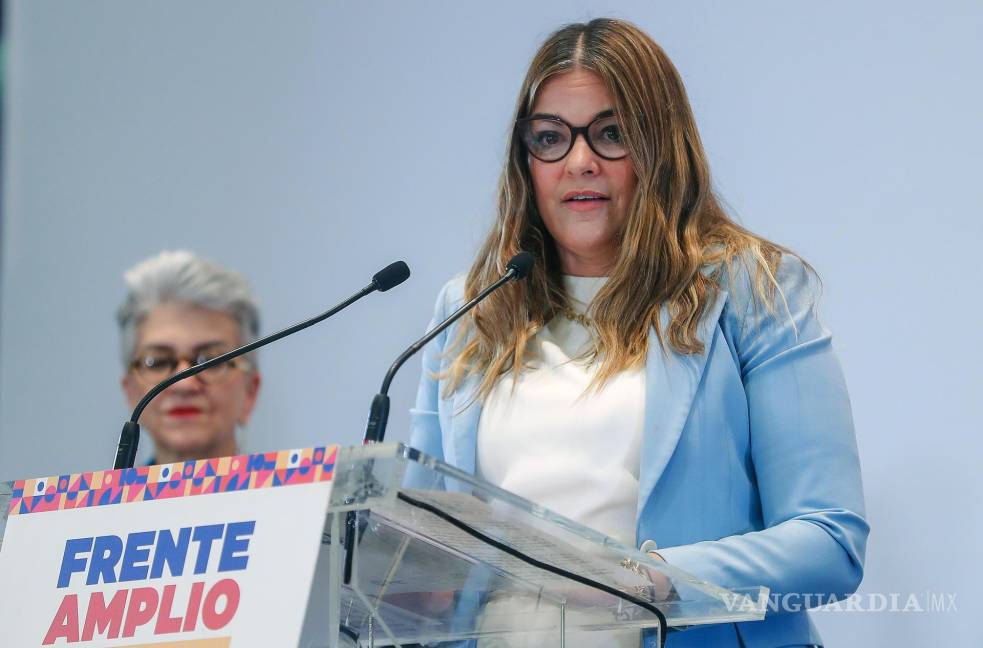 $!La secretaria del Partido Acción Nacional (PAN), Cecilia Patrón Laviada, durante una conferencia de prensa en la Ciudad de México (México).