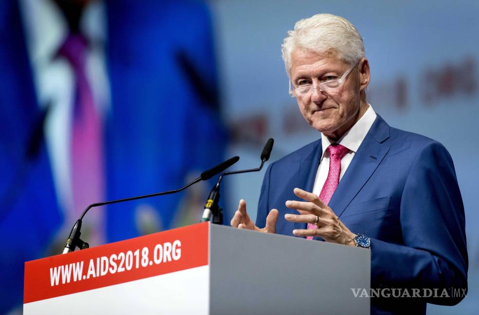 $!Prostitutas irrumpen durante el discurso de Clinton en Ámsterdam