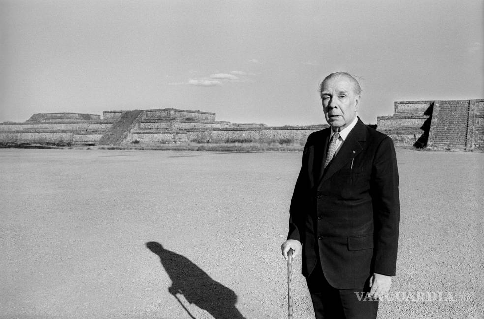 Jorge Luis Borges, 120 años de una imaginación infinita