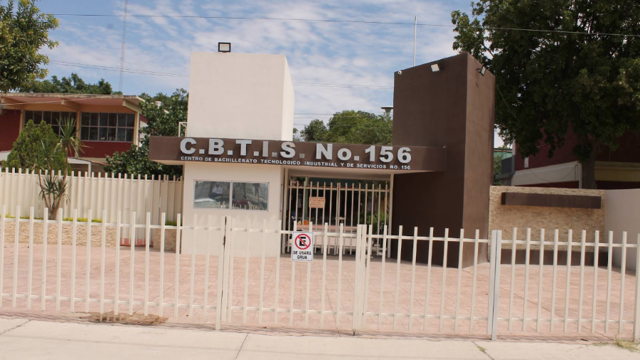 La amenaza escrita en una pared del plantel generó alerta entre estudiantes y personal docente.
