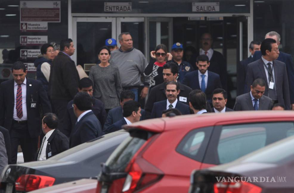 $!Padrés se entrega, se dice inocente… y PGR va por sus 8.8 mdd