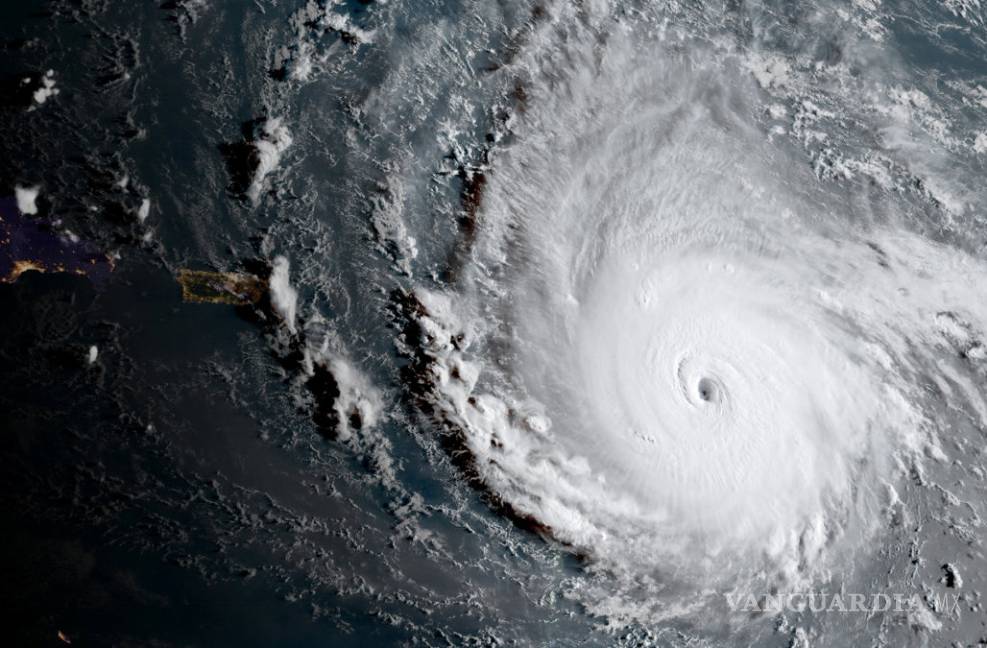 Huracán Irma pierde fuerza tras tocar tierra en Cuba y amenaza a EU
