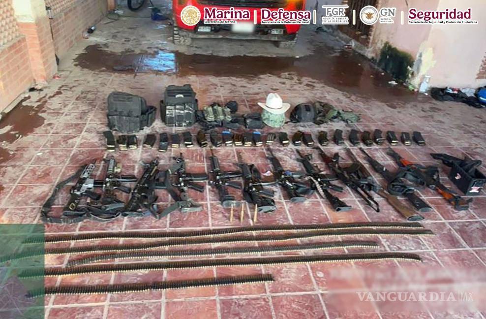 $!En Sinaloa, 13 personas fueron detenidas en el poblado La Vuelta tras una agresión armada contra las autoridades.