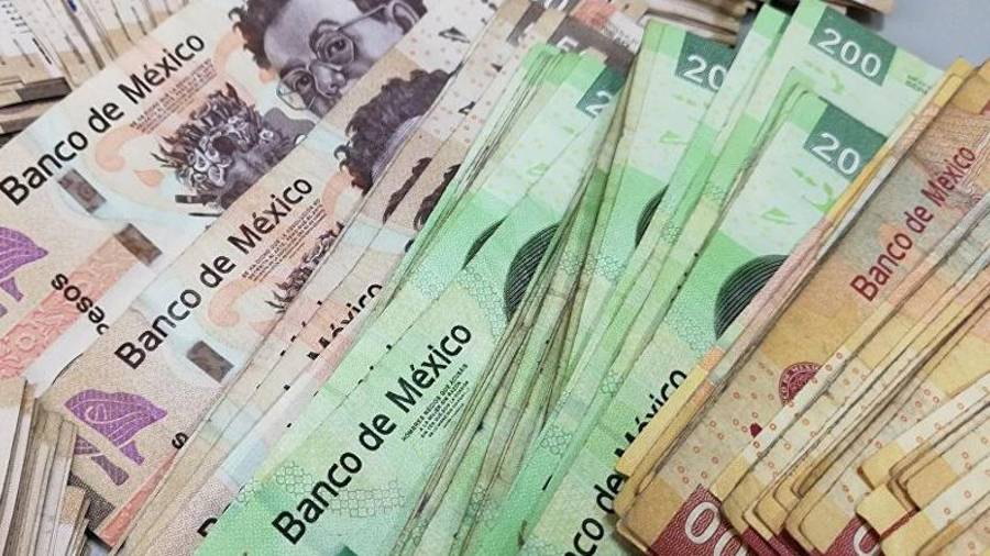 De acuerdo al reporte las remuneraciones de trabajadores y trabajadoras subieron a 9.9 billones de pesos. FOTO