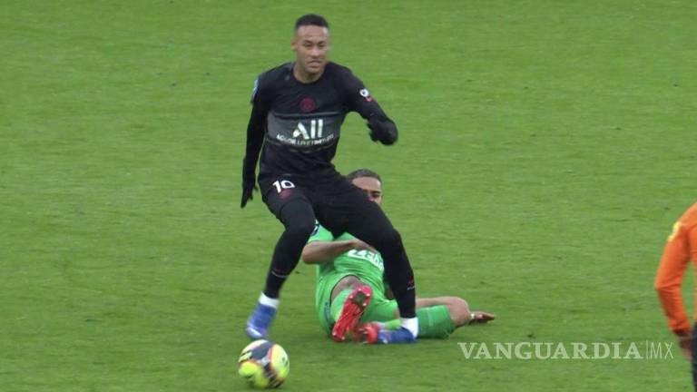 Neymar sufre terrible lesión en Saint-Étienne vs PSG (Video)