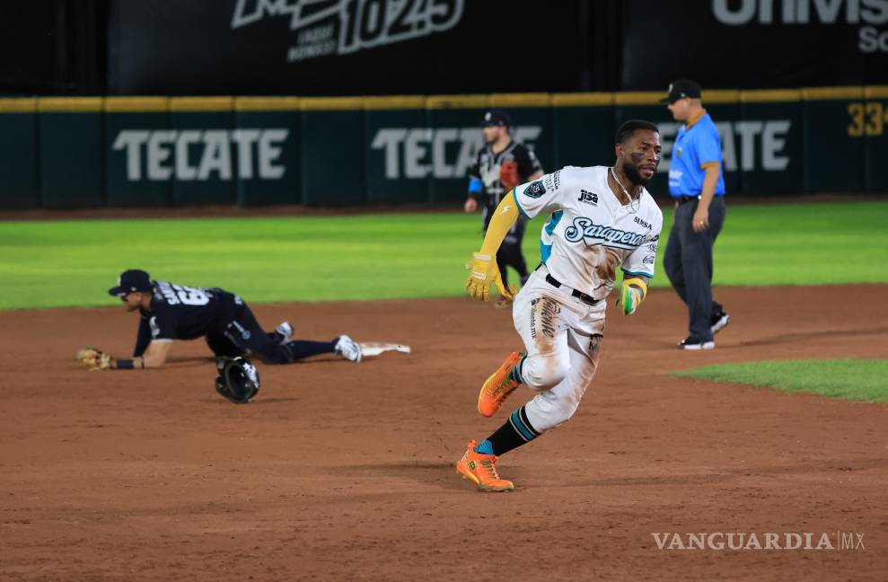 $!J.P. Martínez anotó dos carreras clave para mantener vivas las aspiraciones de playoffs.