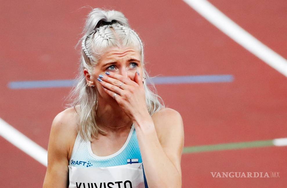 $!Sara Kuivisto de Finlandia después de su carrera en la semifinal de 800 metros femeninos durante los eventos de atletismo de los Juegos Olímpicos de Tokio 2020 en el Estadio Olímpico de Tokio, Japón. EFE