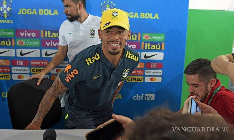 $!Tras la molestia de Neymar, juvenil que le hizo un 'caño' al 'crack' carioca abandona la concentración de Brasil