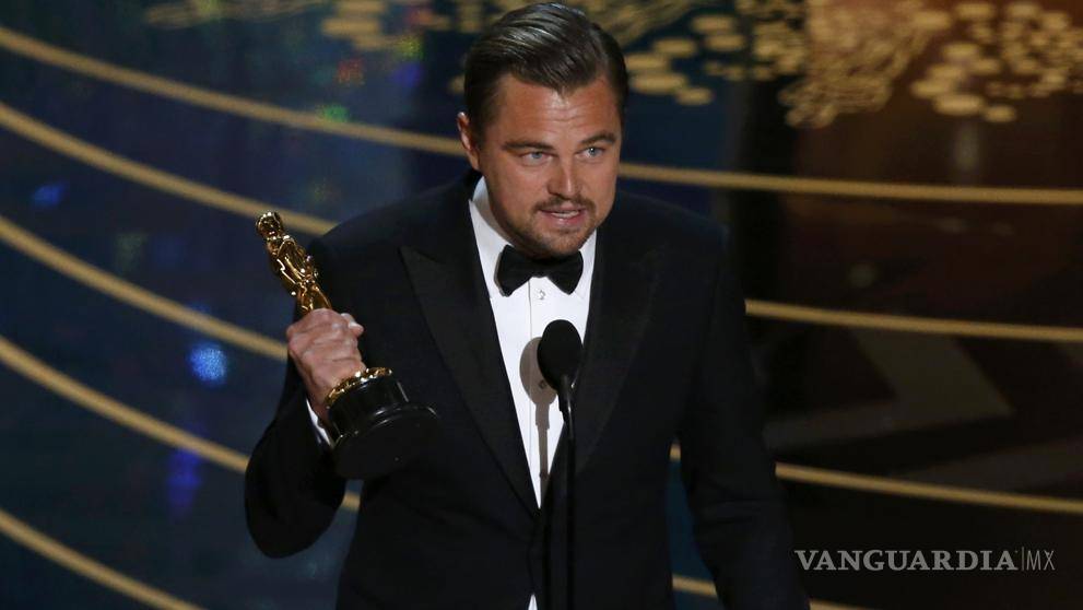 DiCaprio devuelve Óscar... de Marlon Brando