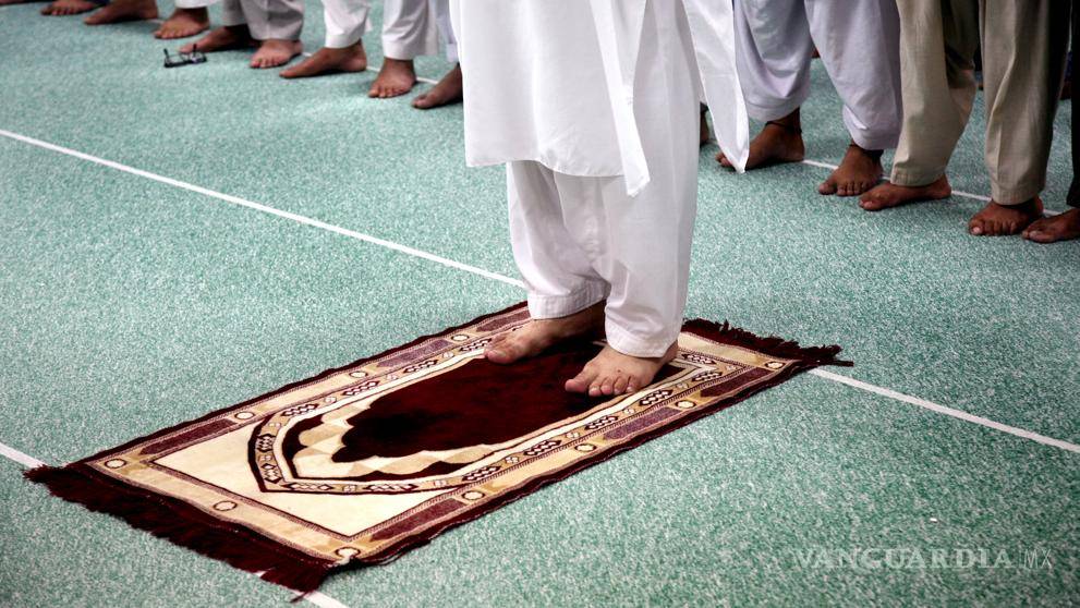$!Musulmanes dan inicio al Ramadán en plena lucha contra el yihadismo