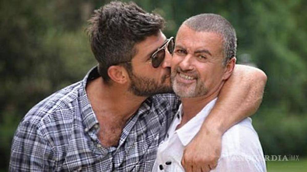 Novio de George Michael lo encontró muerto en la cama