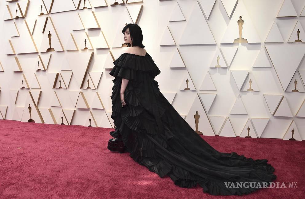 $!La moda en los Oscar 2022: Estos son los looks de la alfombra roja