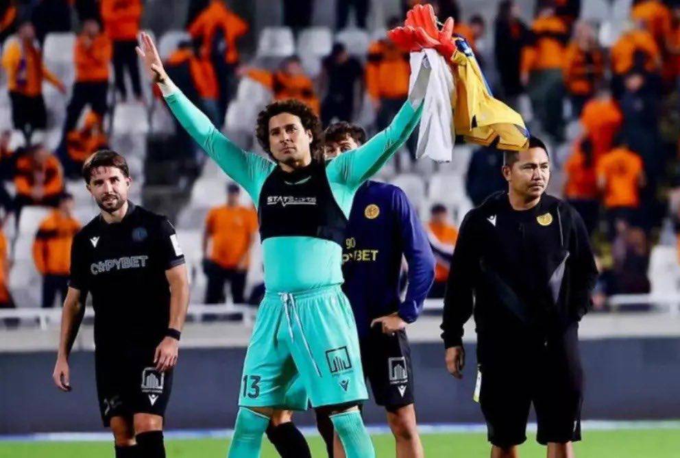 Ochoa brilla y rescata el empate: AEL Limassol iguala sin goles ante Olympiakos Nicosia