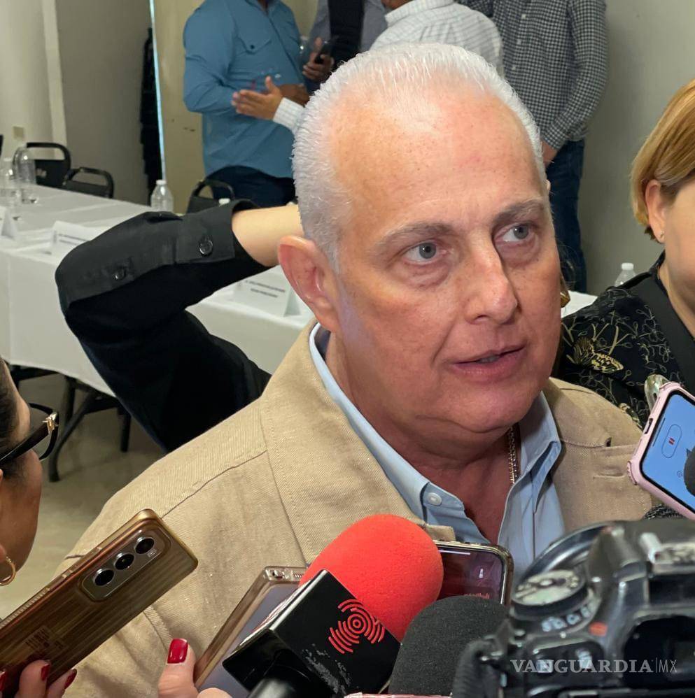 $!El alcalde Román Cepeda afirma que el aumento solo se autorizará si hay nuevas unidades