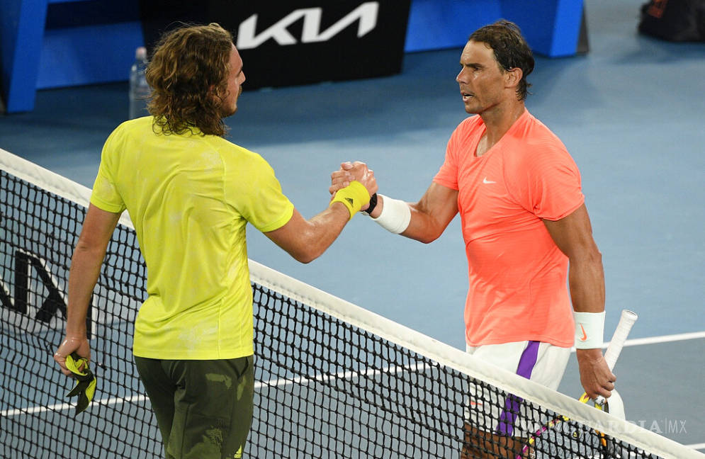 $!Tsitsipas da la sorpresa y elimina a Rafael Nadal en Australia