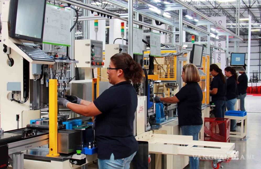 Productividad laboral acumula 15 meses en contracción