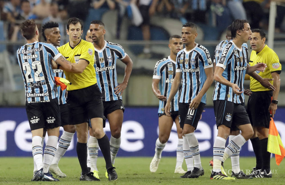 $!Presidente de Argentina mantiene la duda sobre si permitir o no porras visitantes en la Final de la Libertadores