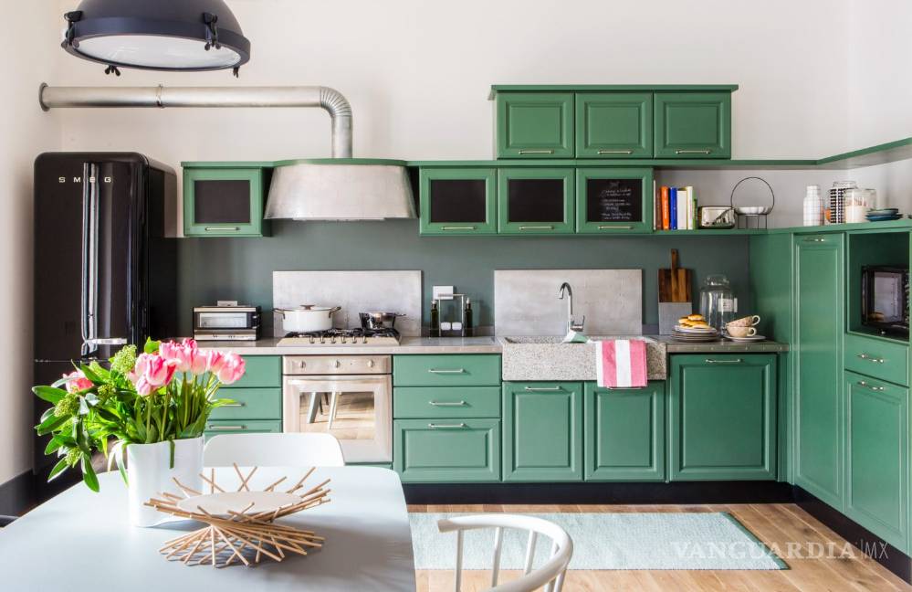 $!¡Adiós al blanco! Estos son los colores en tendencia para tu cocina