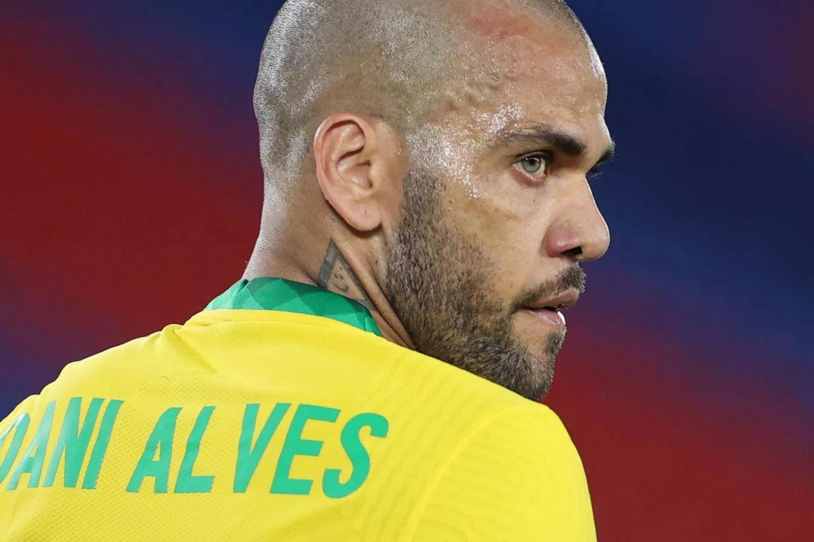 Dani Alves no pierde el tiempo; ‘arma’ su propia liga de fútbol en prisión. Noticias en tiempo real