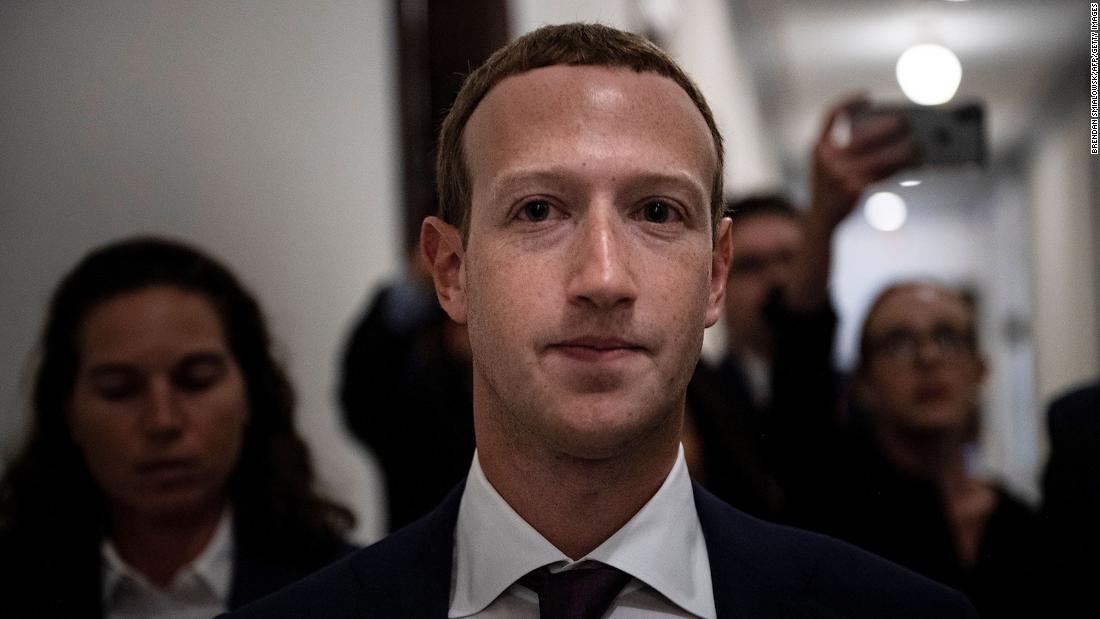 Aumenta la presión contra Zuckerberg al conocerse los ‘papeles de Facebook’. Noticias en tiempo real